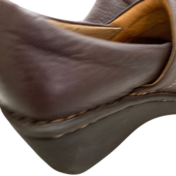 Born Womens Comfort Slip On Clogs Leather Wedge Square Toe Loafers Shoes sz 6 - Picture 16 of 16